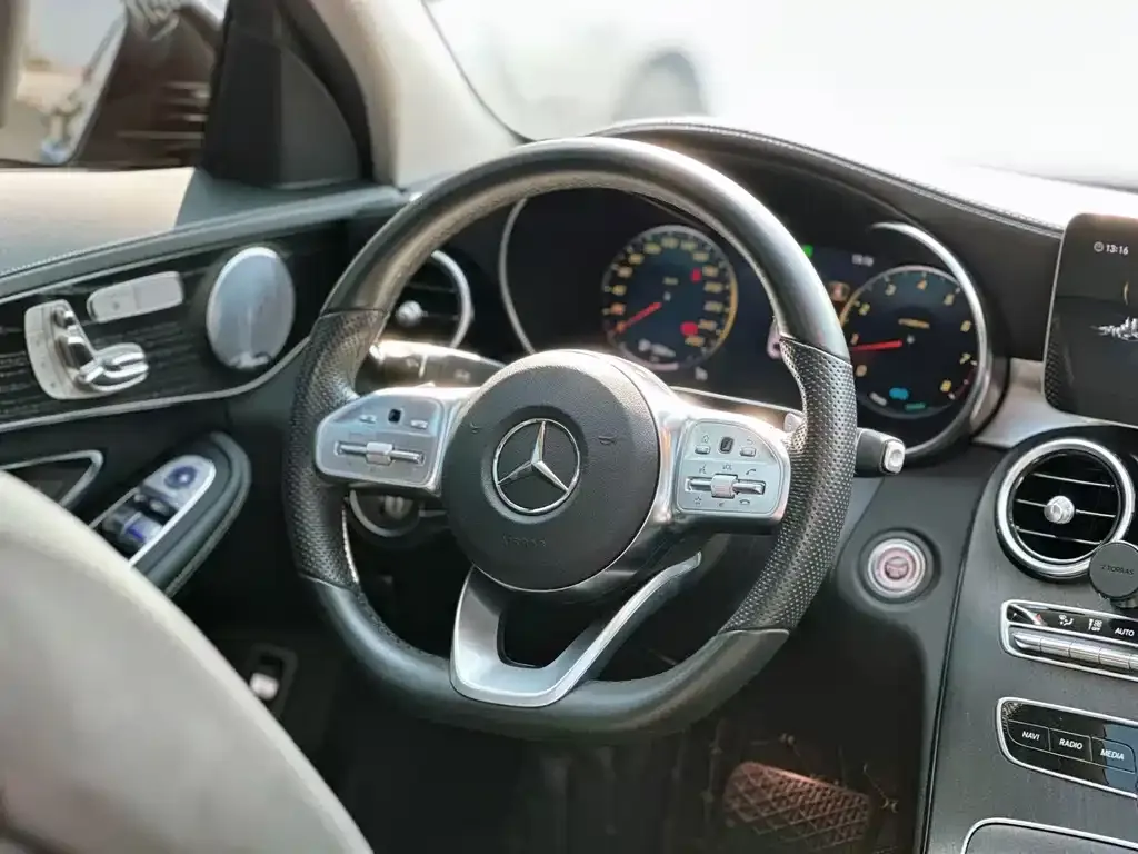 Mercedes-Benz C-Class — фото 10