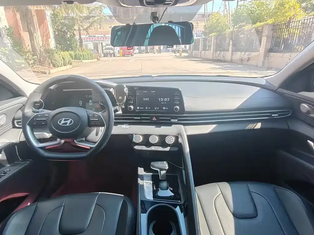 Hyundai Elantra 2024 из CN, фото 10