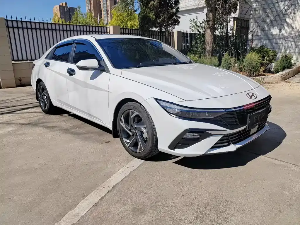 Hyundai Elantra 2024 из CN, фото 4