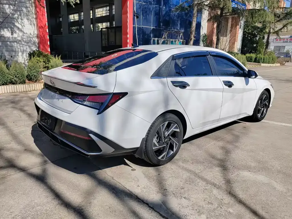 Hyundai Elantra 2024 из CN, фото 2