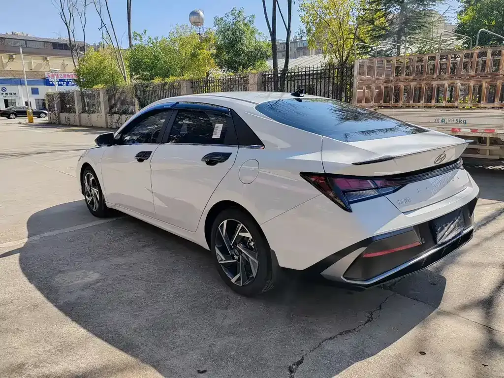 Hyundai Elantra 2024 из CN, фото 6
