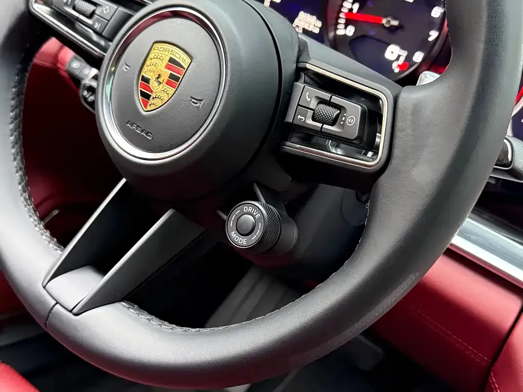 Porsche Panamera 2024 из CN, фото 3