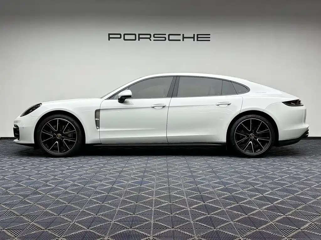 Porsche Panamera 2024 из CN, фото 9
