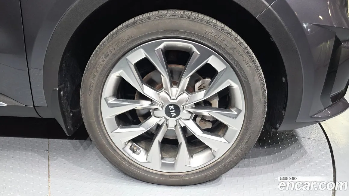 Kia Sorento — фото 10