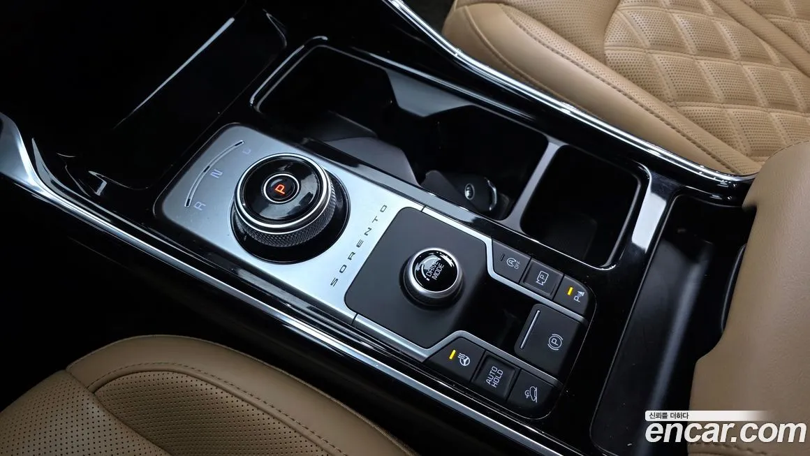 Kia Sorento — фото 9