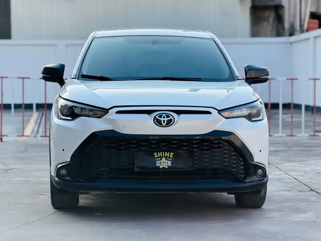 Toyota Frontlander 2022 из CN, фото 3