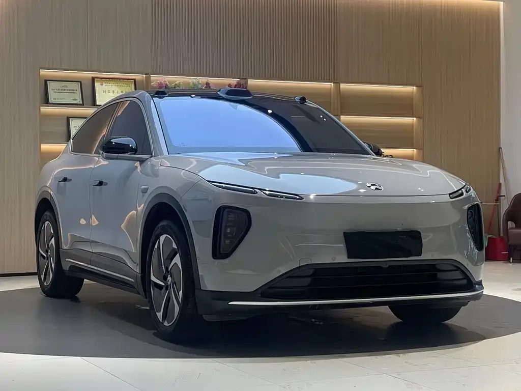NIO EC6 — фото 10