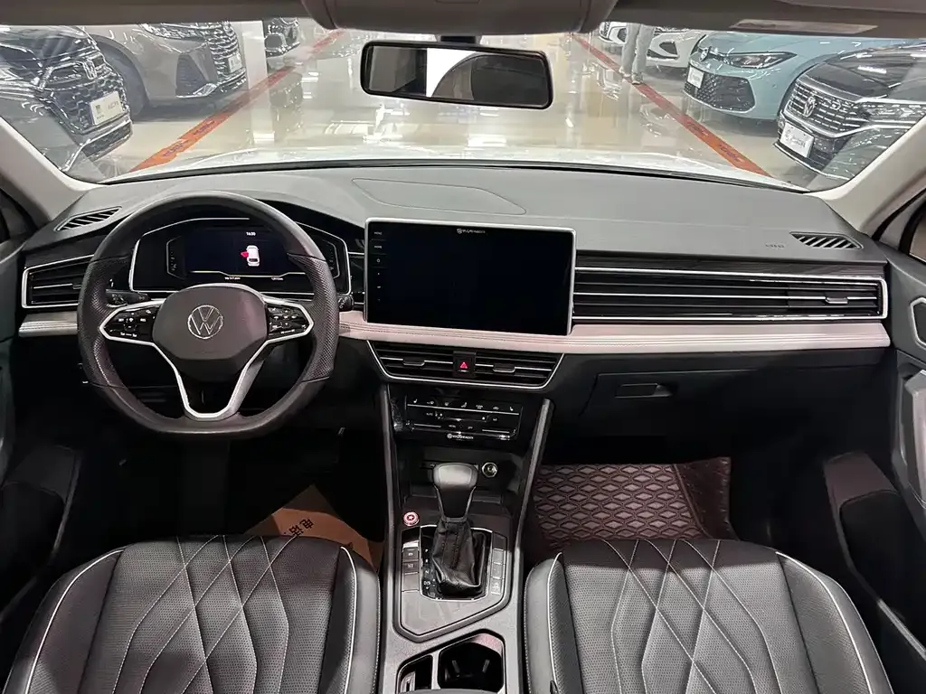 Volkswagen Tiguan L 2023 из CN, фото 4