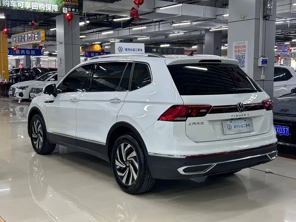 Volkswagen Tiguan L 2023 из CN, фото 8