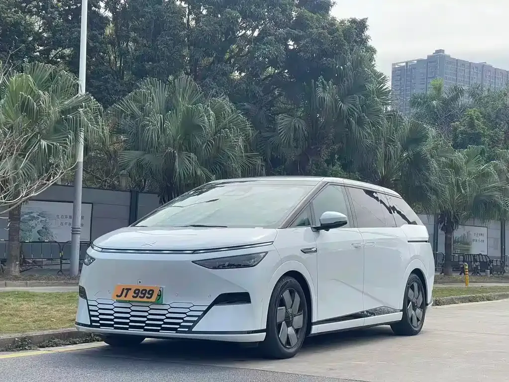 XPeng X9 2024 из CN, фото 1