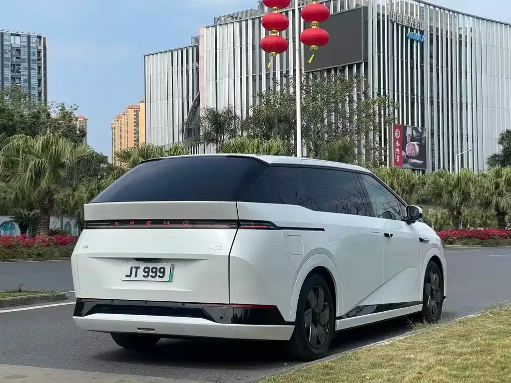 XPeng X9 2024 из CN, фото 4