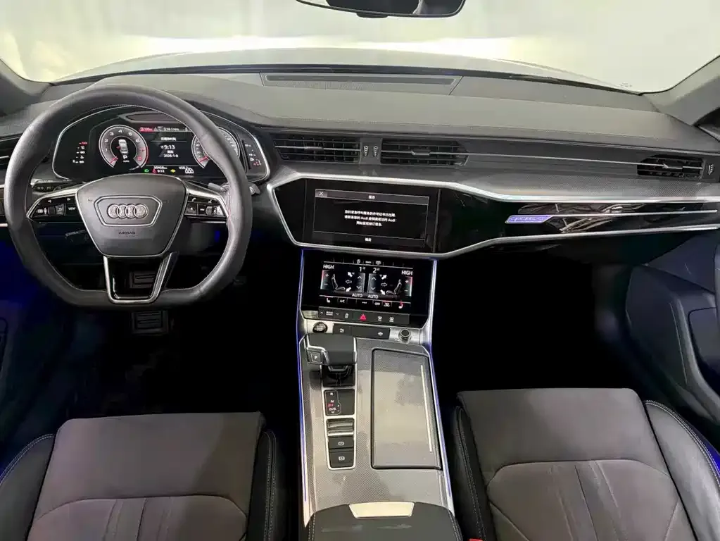 Audi A6L — фото 8