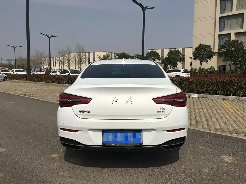 Hongqi H5 2022 из CN, фото 2