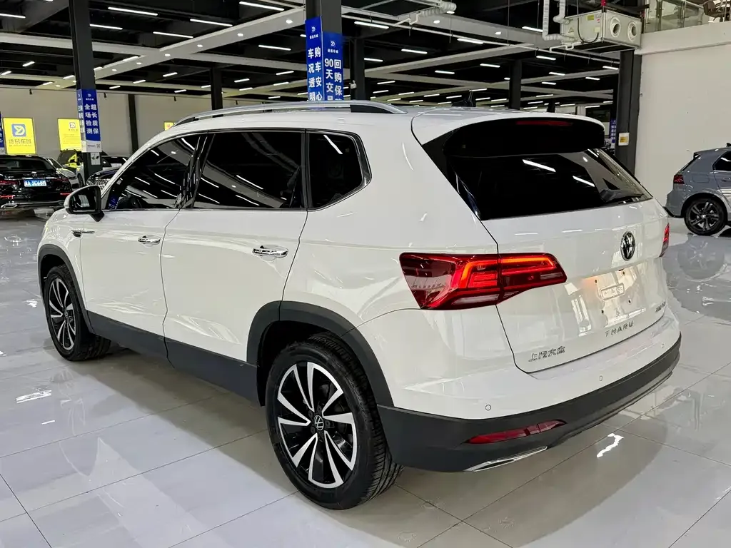 Volkswagen Tharu — фото 6