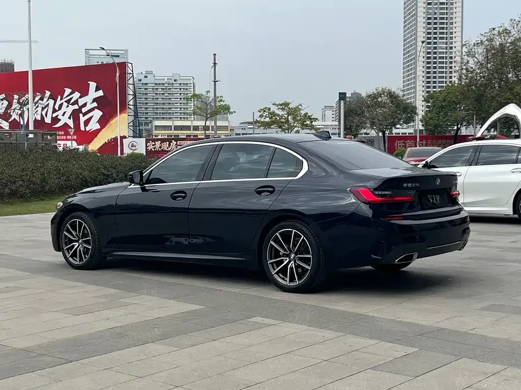 BMW 3 Series 2022 из CN, фото 8