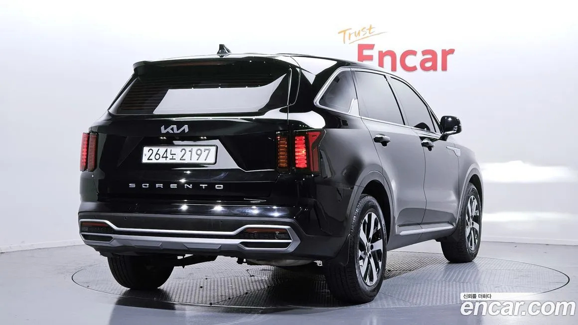 Kia Sorento — фото 4