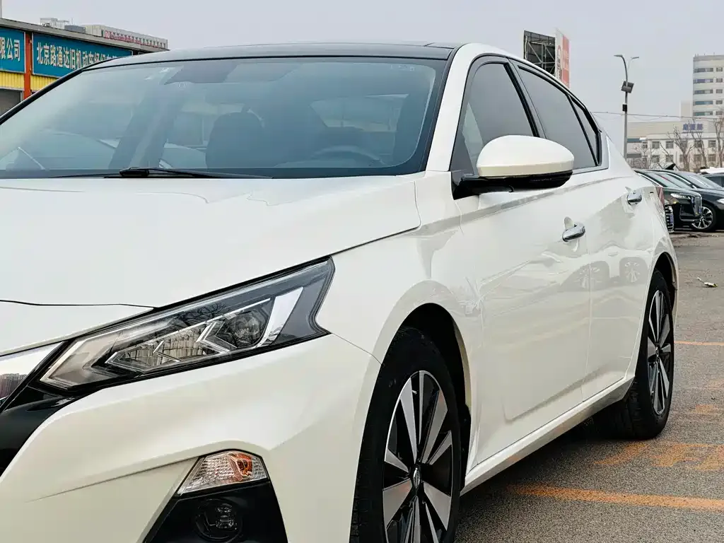 Nissan Teana — фото 10