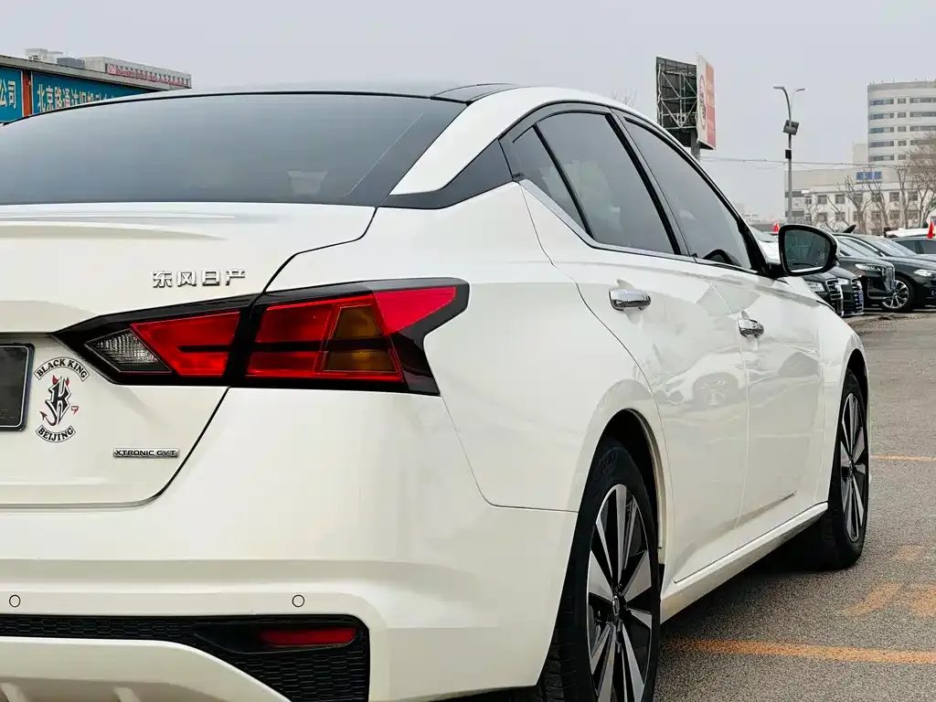 Nissan Teana — фото 2
