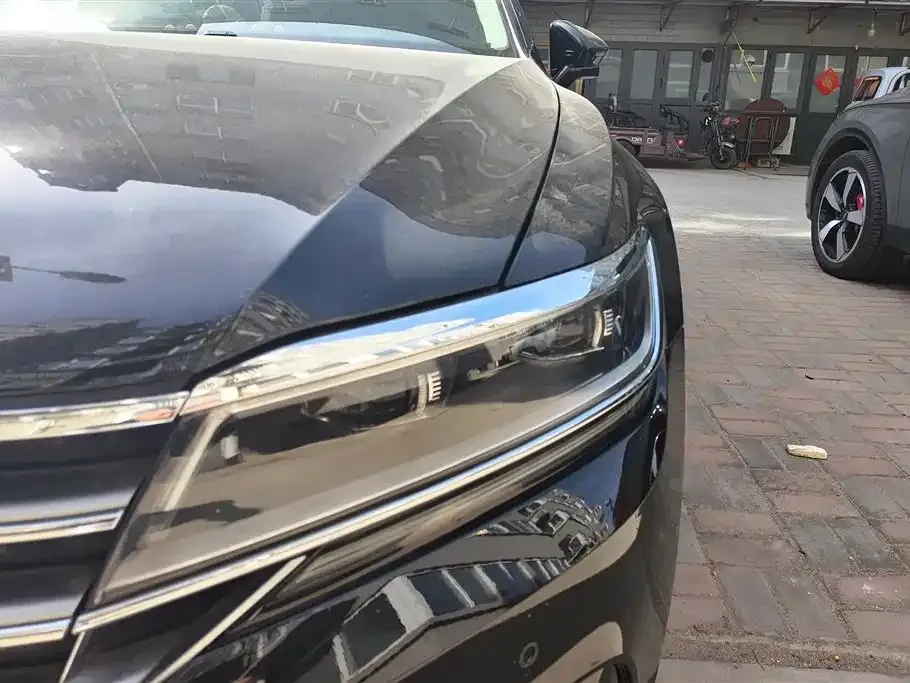 Volkswagen Phideon — фото 3
