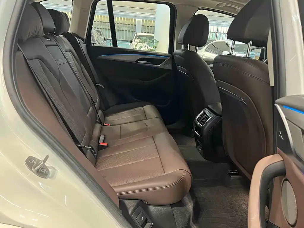 BMW iX3 2021 из CN, фото 8