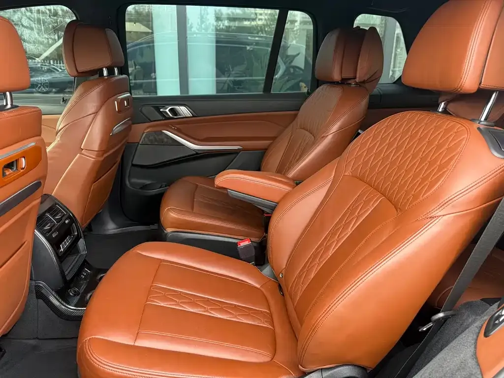 BMW X7 2024 из CN, фото 4