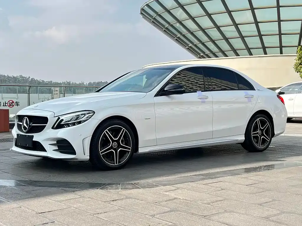 Mercedes-Benz C-Class — фото 1