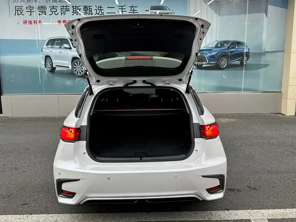 Lexus CT 2021 из CN, фото 8