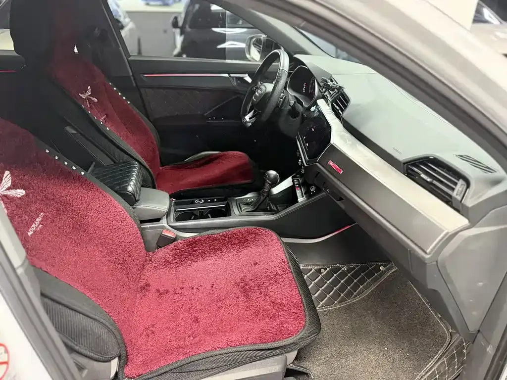 Audi Q3 Sportback — фото 5