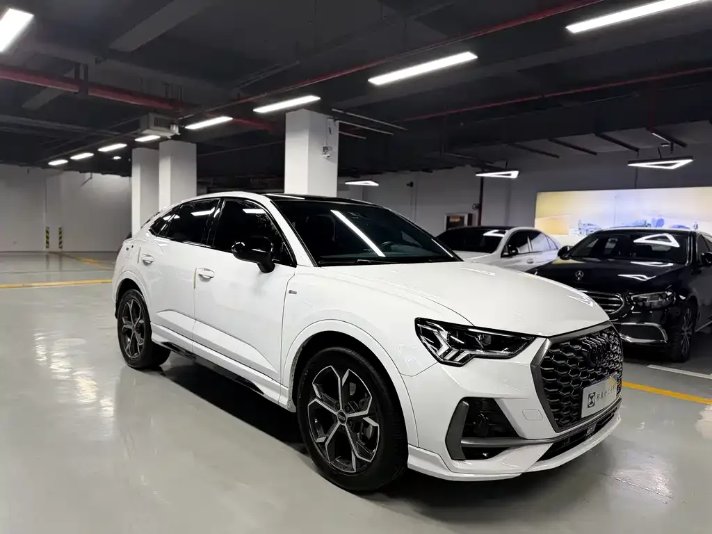 Audi Q3 Sportback — фото 8