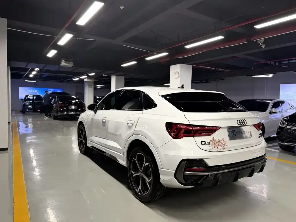 Audi Q3 Sportback — фото 3
