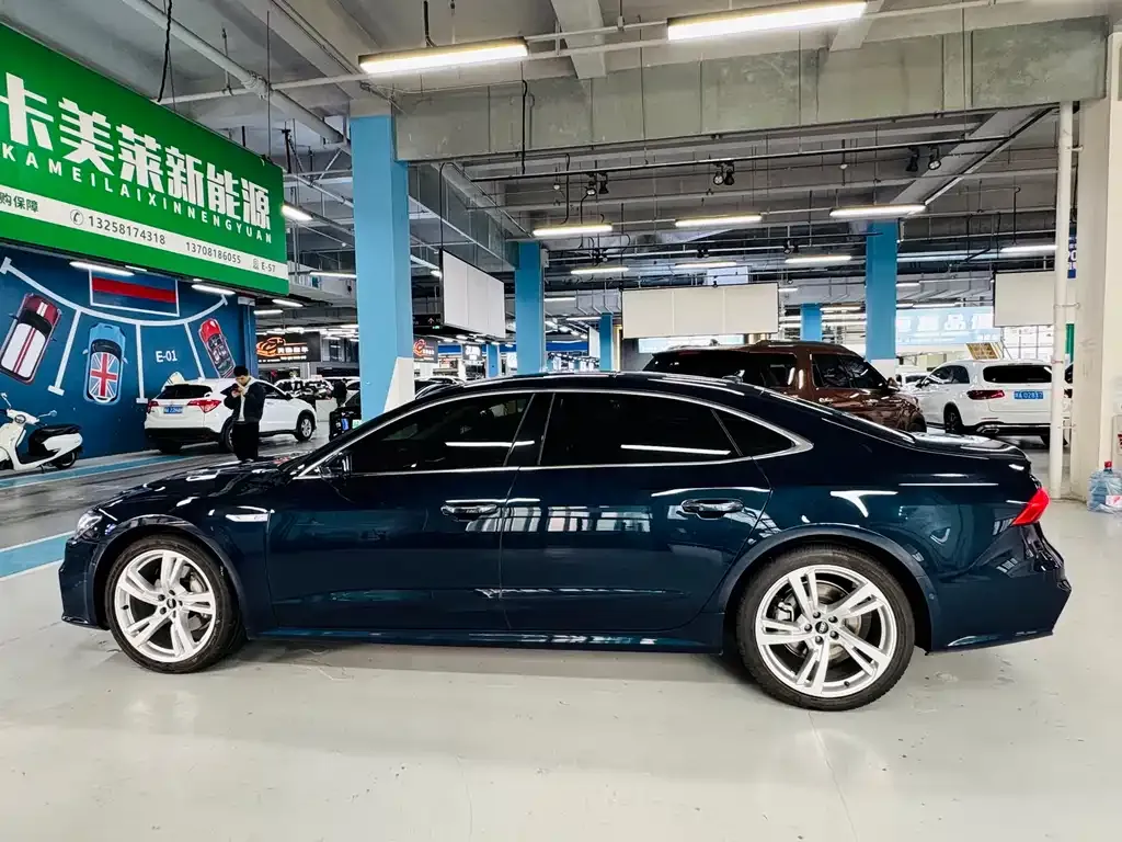 Audi A7L — фото 4
