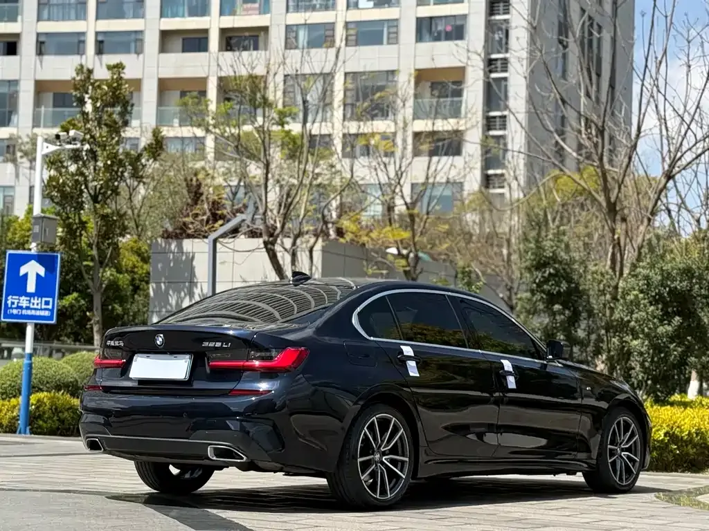 BMW 3 Series — фото 10