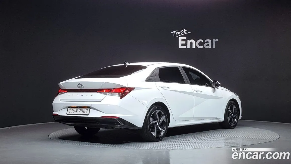 Hyundai AVANTE — фото 9
