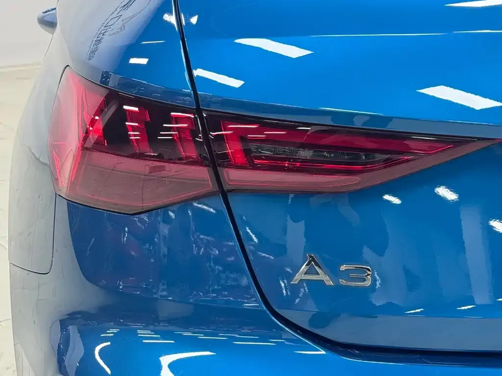 Audi A3 2023 из CN, фото 4
