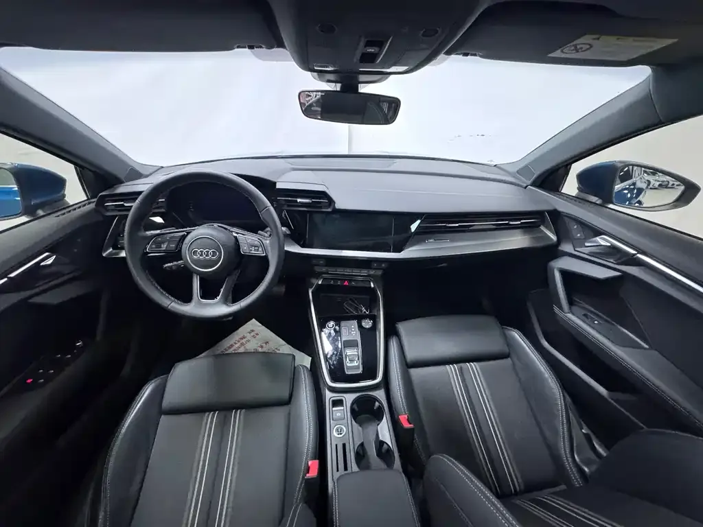 Audi A3 2023 из CN, фото 7