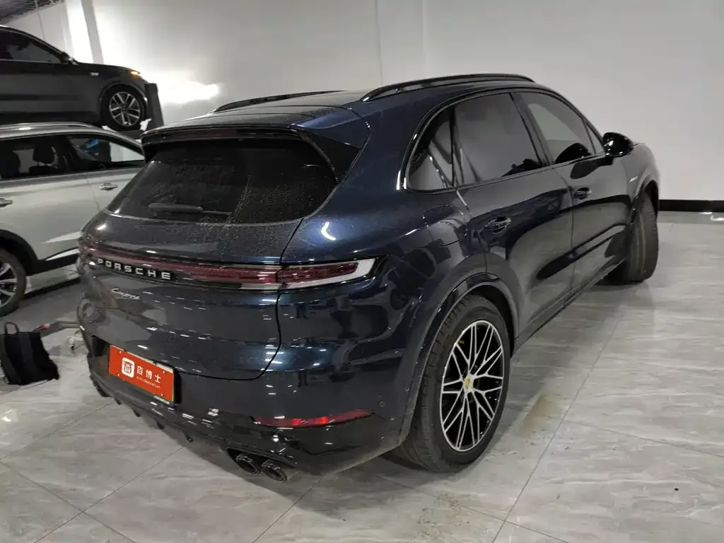 Porsche Cayenne Hybrid — фото 6