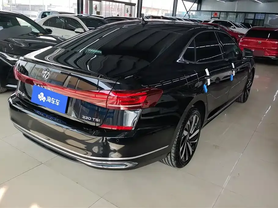 Volkswagen Passat — фото 5
