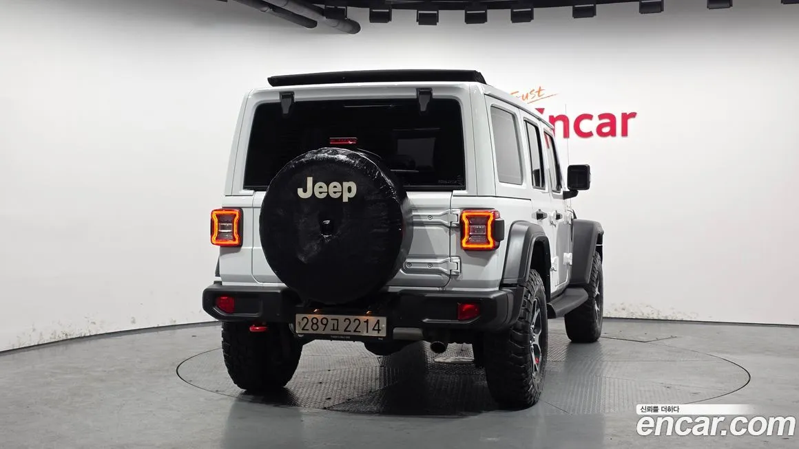 Jeep Wrangler 2022 из KR, фото 6