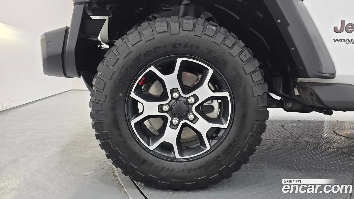 Jeep Wrangler 2022 из KR, фото 3