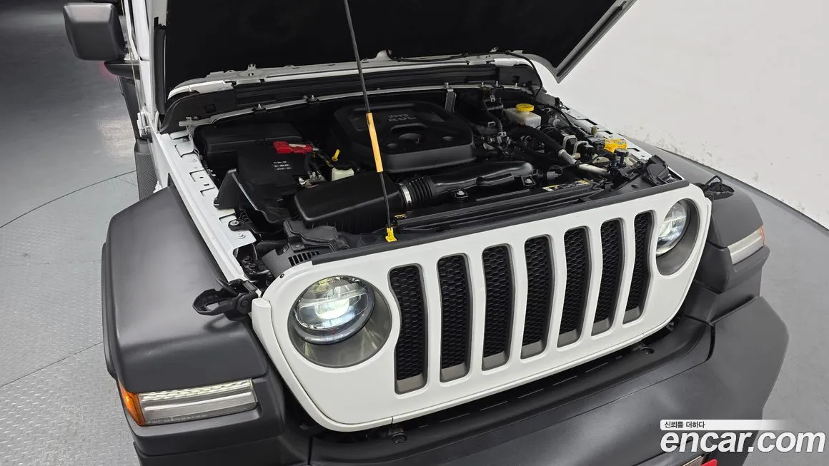 Jeep Wrangler 2022 из KR, фото 10