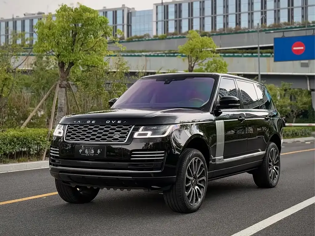 Land Rover Range Rover — фото 1