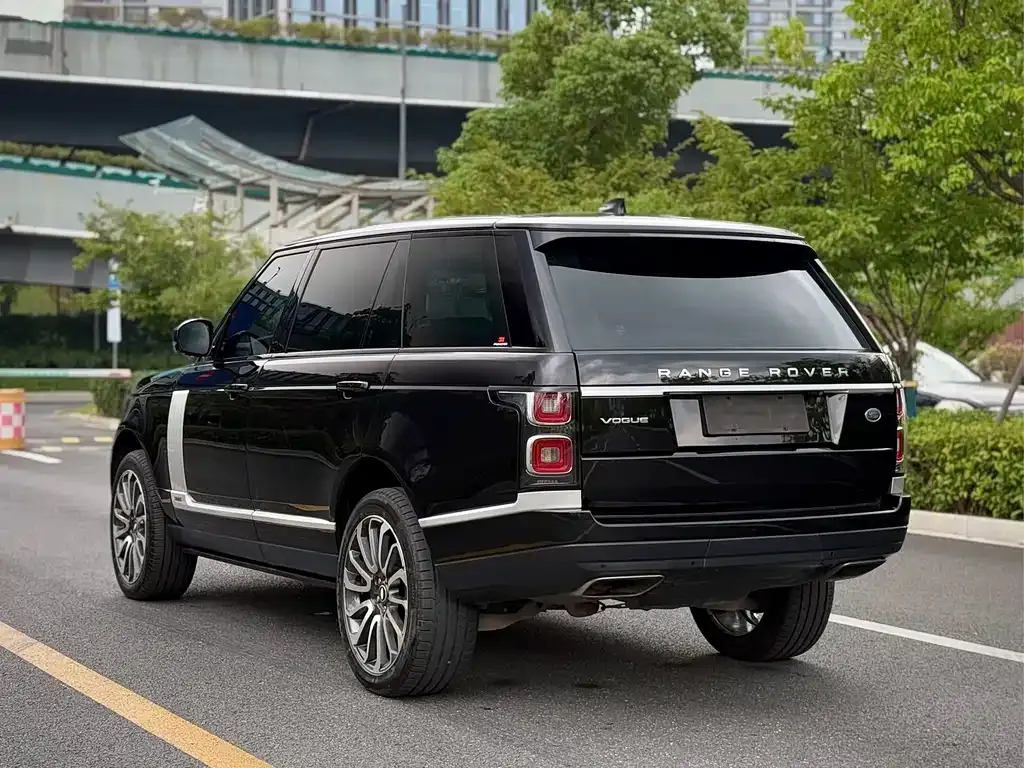 Land Rover Range Rover — фото 10