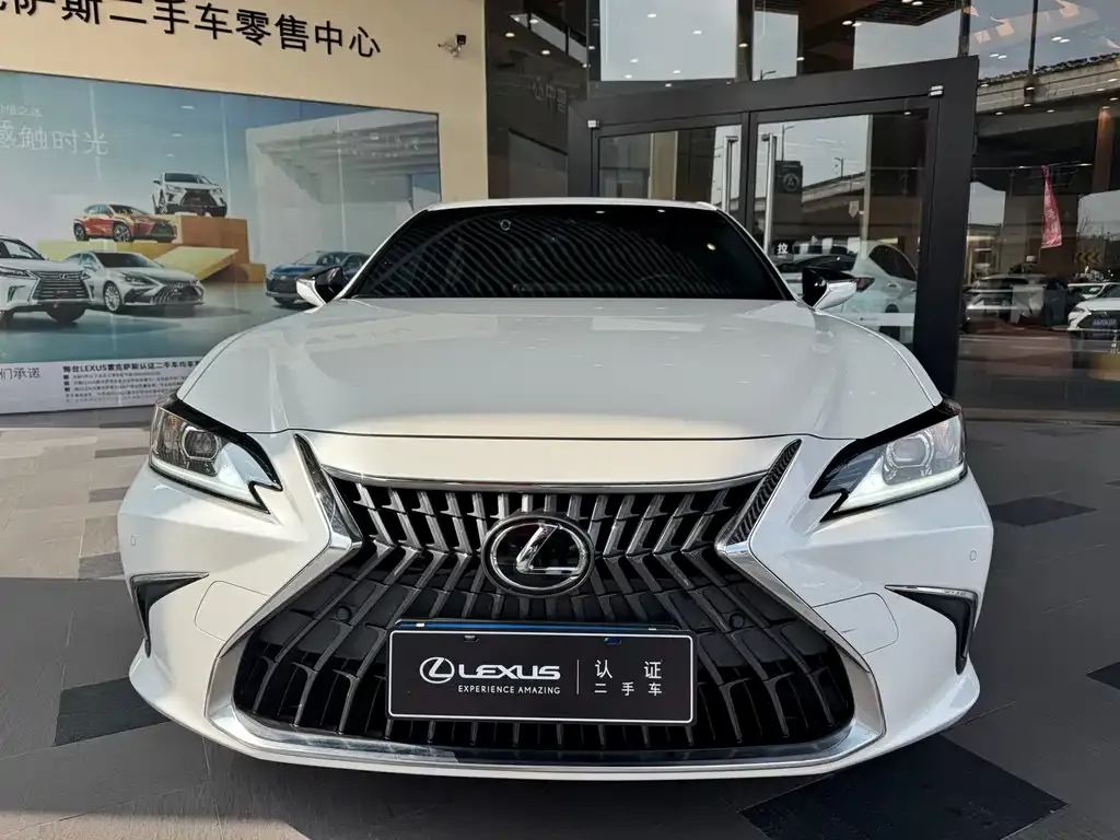 Lexus ES — фото 3