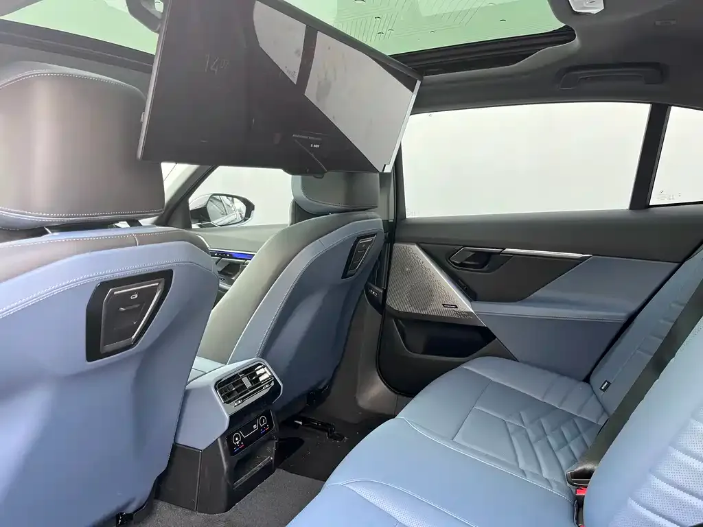 BMW i5 2025 из CN, фото 7