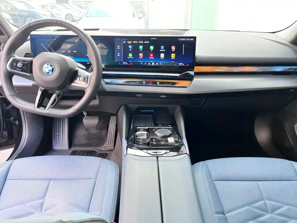 BMW i5 2025 из CN, фото 5