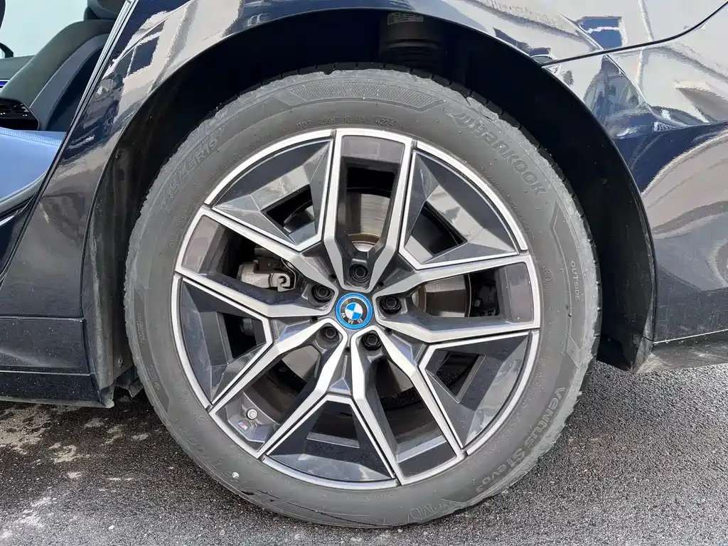 BMW i5 2025 из CN, фото 10