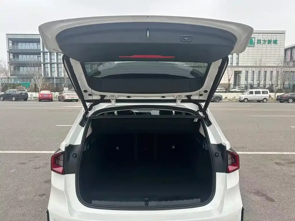BMW X1 2023 из CN, фото 4