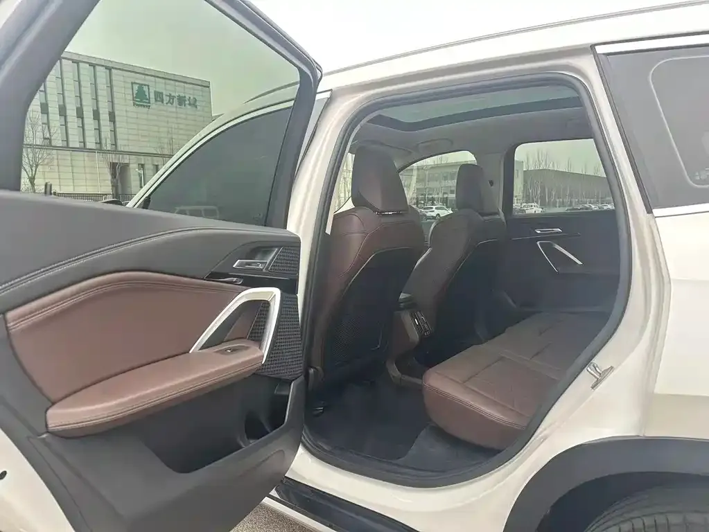 BMW X1 2023 из CN, фото 10