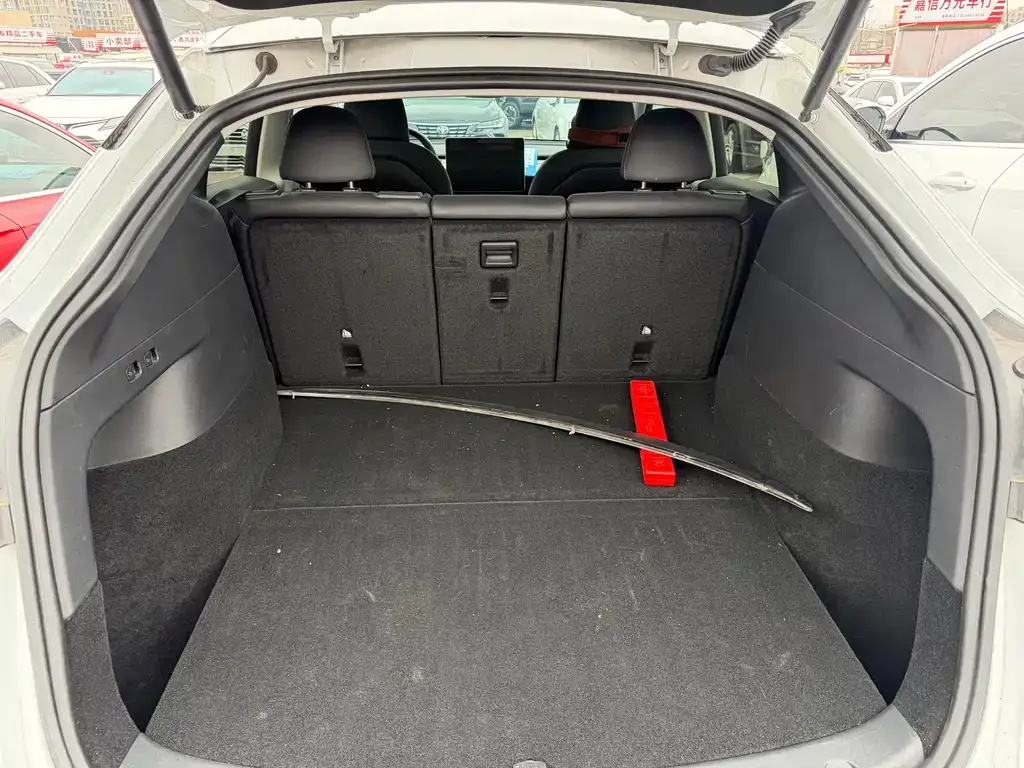 Tesla Model Y 2023 из CN, фото 10