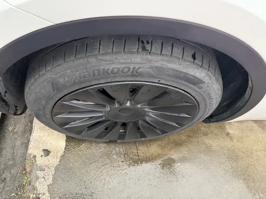 Tesla Model Y 2023 из CN, фото 5